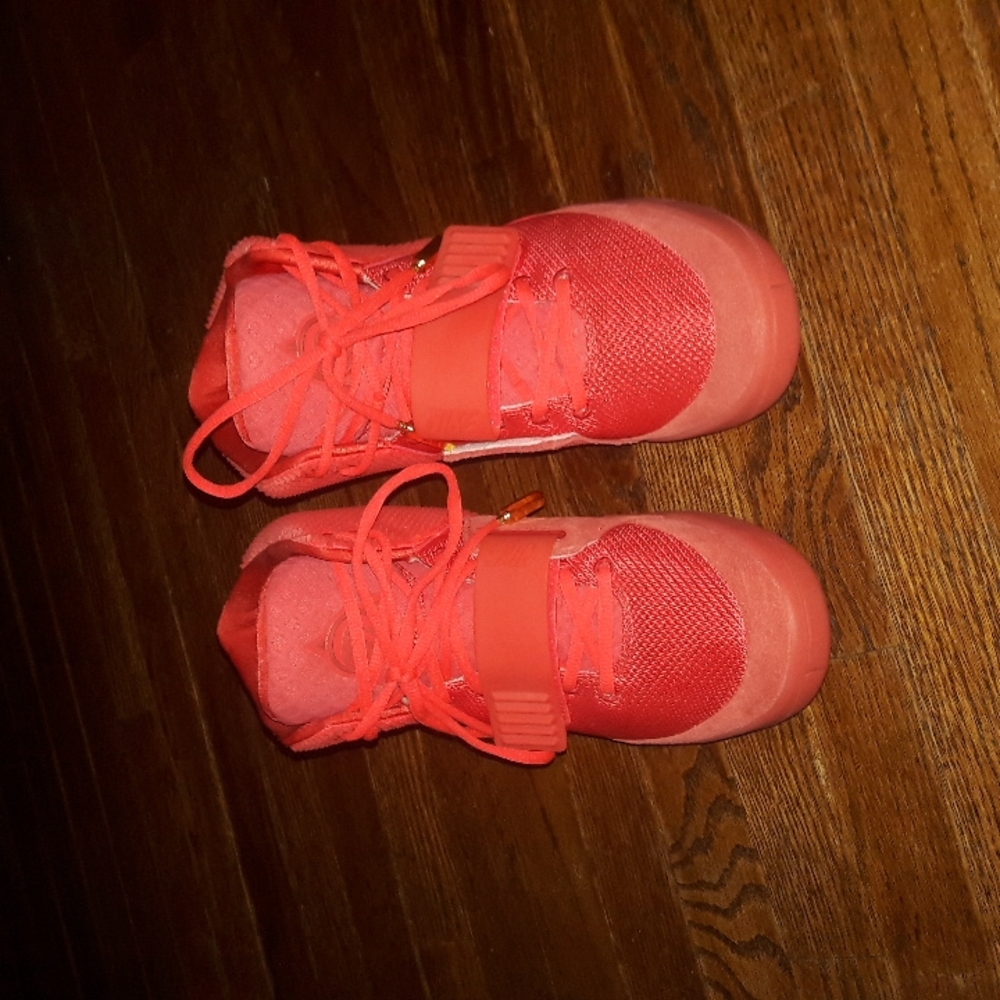 Nike Red October